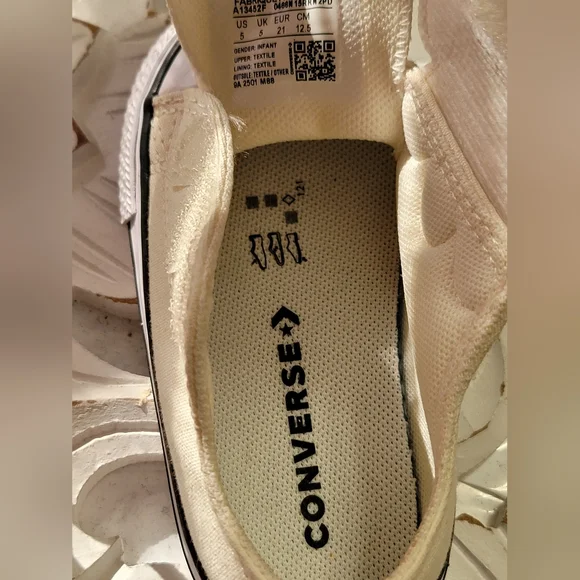 Converse Chuck Taylor All Star Kids Sneaker Size 5 Toddler - Picture 8 of 10